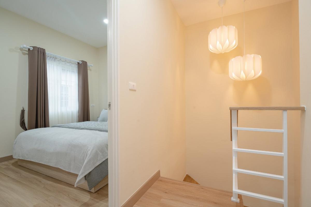 รูป 🏡 ให้เช่าทาวน์โฮม 2 ชั้น Golden Town ฟิวเจอร์-รังสิต (ซอยรังสิต-นครนายก 15)  ทำเลทองหลังฟิวเจอร์ฯ  สภาพสวยกว้างขวางพร้อมเข้าอยู่! 🌳 - รูปที่ 9/30
