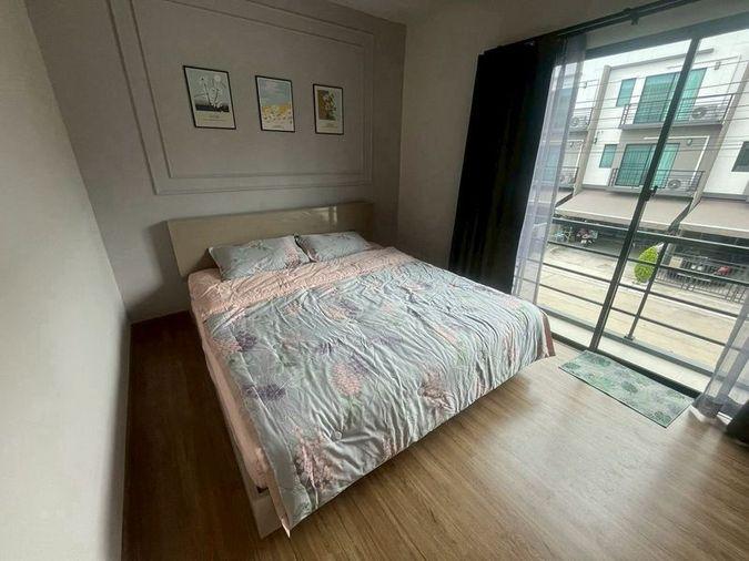 picture Townhome for rent at Baan Klang Muang Srinakarin-Onnut, Near BTS Srinut (ST-02) - 10/20