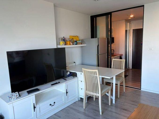 picture For Rent Knightsbridge (Charming Arty Vintage) (BTS Bearing) Unit 989/118 - 8/16