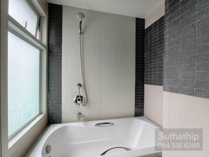 picture Condo for rent :Condo the crest sukhumvit49 (( thonglor)) MK-02 line @livingbkk - 10/13