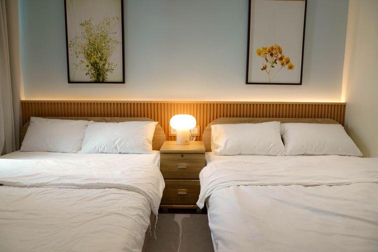 picture For Rent | Twin Townhouses | Sukhumvit 16  | Prime Asoke Location  4bedrooms - 11/25