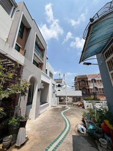 รูป 🏠 ขายบ้าน : ทาวน์โฮม 4.5 ชั้นพร้อมลิฟต์ - สุขุมวิท101   รหัสทรัพย์ | 📌LNP-H953 - รูปที่ 36/50