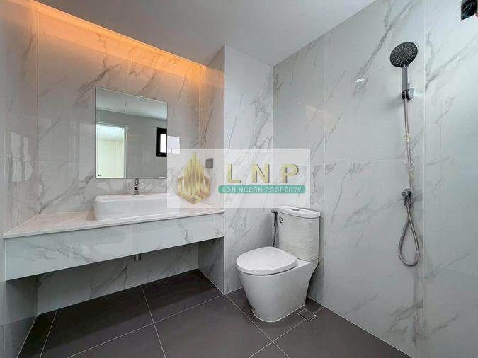 รูป 🏠 ขายบ้าน : ทาวน์โฮม 4.5 ชั้นพร้อมลิฟต์ - สุขุมวิท101 รหัสทรัพย์ | 📌LNP-H953 - รูปที่ 42/50