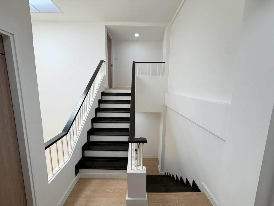 picture 🏠 House for Sale : 4.5-Storey Townhome with Elevator - Sukhumvit 101   Property Code | LNP-H953  - 44/50