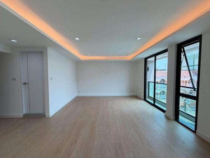 รูป 🏠 ขายบ้าน : ทาวน์โฮม 4.5 ชั้นพร้อมลิฟต์ - สุขุมวิท101   รหัสทรัพย์ | 📌LNP-H953 - รูปที่ 3/50