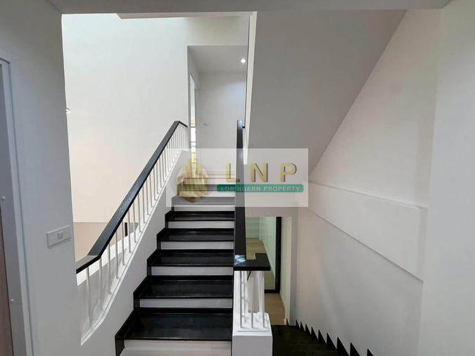 รูป 🏠 ขายบ้าน : ทาวน์โฮม 4.5 ชั้นพร้อมลิฟต์ - สุขุมวิท101 รหัสทรัพย์ | 📌LNP-H953 - รูปที่ 24/50