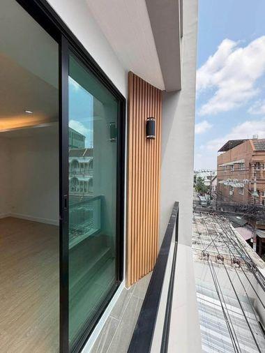 รูป 🏠 ขายบ้าน : ทาวน์โฮม 4.5 ชั้นพร้อมลิฟต์ - สุขุมวิท101   รหัสทรัพย์ | 📌LNP-H953 - รูปที่ 10/50