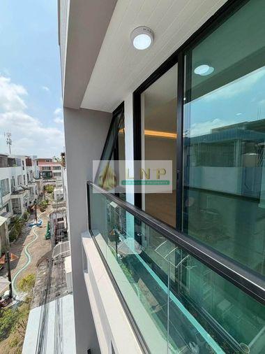รูป 🏠 ขายบ้าน : ทาวน์โฮม 4.5 ชั้นพร้อมลิฟต์ - สุขุมวิท101 รหัสทรัพย์ | 📌LNP-H953 - รูปที่ 19/50