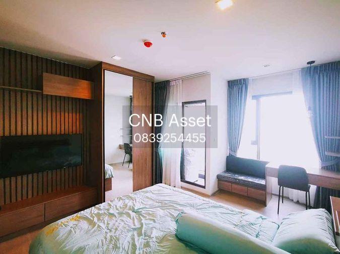 picture Life Asoke Rama 9 Condo for rent High Floor - 1/8