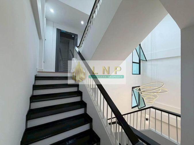 รูป 🏠 ขายบ้าน : ทาวน์โฮม 4.5 ชั้นพร้อมลิฟต์ - สุขุมวิท101 รหัสทรัพย์ | 📌LNP-H953 - รูปที่ 37/50