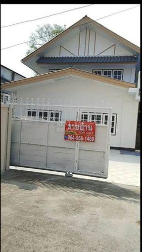 รูป ขายบ้านเดี่ยว 2 ชั้น 6 ห้องนอน 3 ห้องน้ำ 70 ตร.วา ทำเลในเมืองเชียงใหม่ 3 นาทีถึงม.เชียงใหม่ - รูปที่ 2/8