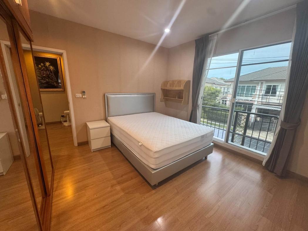 picture Passorn Prestige Pattanakarn 38 | 3 Bedrooms | 210 Sq.m. | Solar Cell House - 9/12