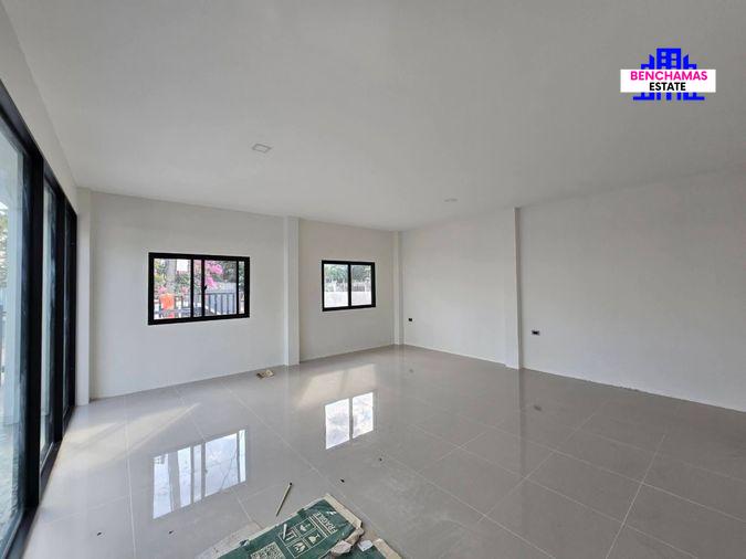 รูป 🔥ขาย บ้านเดี่ยวพร้อมโฮมออฟฟิศแยก Muang Ake 3 เมืองเอก รังสิต ✅เนื้อที่ใหญ่ 179 ตร.วา จอดรถได้ 8–9 คัน ใกล้ ม.รังสิต - รูปที่ 16/21