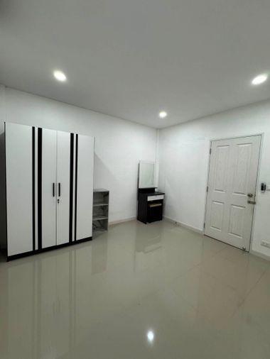 picture For rent: 2-story townhouse + rooftop, Sukhumvit 81 | Only 400 meters from BTS On Nut, ready to move in immediately (TH6919) - 3/11
