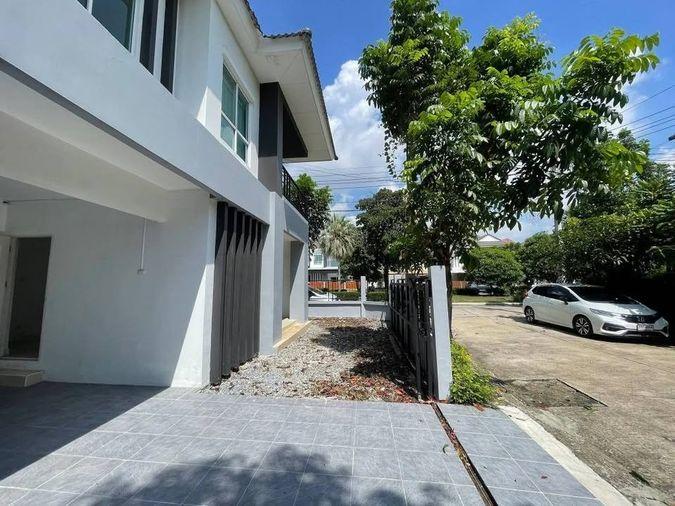 รูป 💥ขายด่วน บ้านเดี่ยว/บ้านแฝด  LANCEO CRIB Ratchapruek - Rattanathibet (ซอยท่าอิฐ) ทำเลดี ราคาพิเศษ  ✅เชื่อมต่อถนนราชพฤกษ์ และถนนรัตนาธิเบศร์ - รูปที่ 5/5