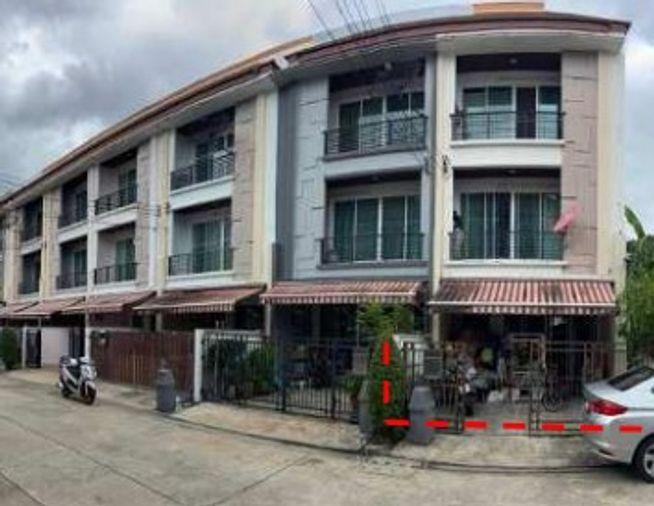 รูป 🔹ขาย ทาวน์โฮม/ทาวน์เฮ้าส์ Baan Klang Muang Ladprao 87 (บ้านกลางเมือง ลาดพร้าว 87)  ทำเลวังทองหลาง-ลาดพร้าว📍 รถไฟฟ้าสายสีเหลือง สถานีลาดพร้าว 83 - รูปที่ 1/5