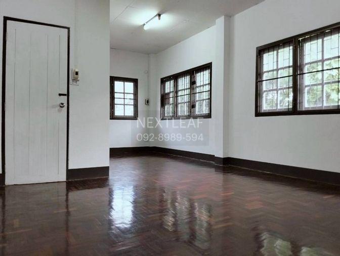 รูป ขายบ้านเดี่ยว 2 ชั้น 6 ห้องนอน 3 ห้องน้ำ 70 ตร.วา ทำเลในเมืองเชียงใหม่ 3 นาทีถึงม.เชียงใหม่ - รูปที่ 7/8