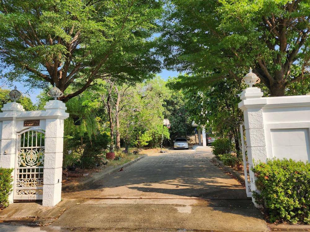 รูป บ้านเดี่ยว 191 ตร.วา ใกล้รถไฟฟ้า 290 เมตร สุขุมวิท ปากน้ำ สมุทรปราการ ราคาพิเศษ 14.9 ล้าน เจ้าของขายเอง 083-898-3444 - รูปที่ 4/10