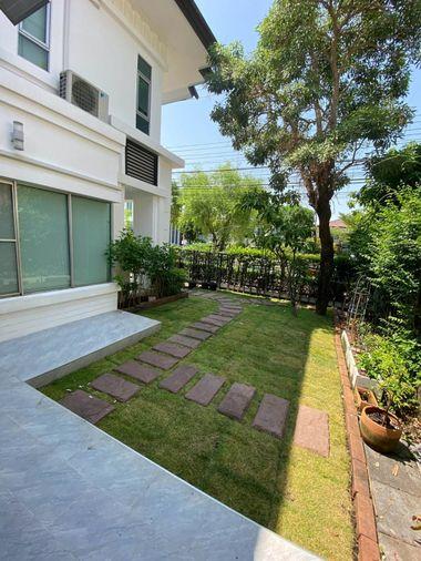 รูป RS7276 ให้เช่า บ้านเดี่ยว The Centro สุขุมวิท 113 บ้านแปลงสวยหน้าสวนและสระว่ายน้ำ ส่วนตัว ใกล้ BTS แบริ่ง - รูปที่ 38/50