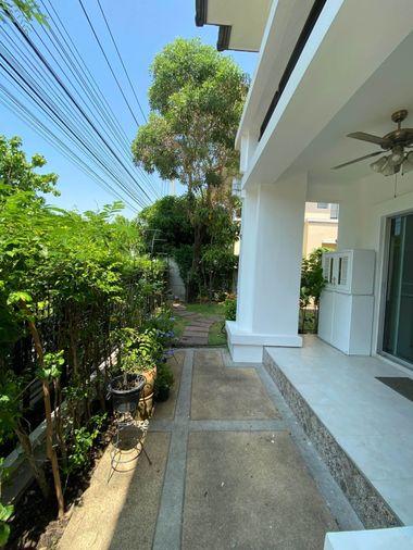 รูป RS7276 ให้เช่า บ้านเดี่ยว The Centro สุขุมวิท 113 บ้านแปลงสวยหน้าสวนและสระว่ายน้ำ ส่วนตัว ใกล้ BTS แบริ่ง - รูปที่ 35/50