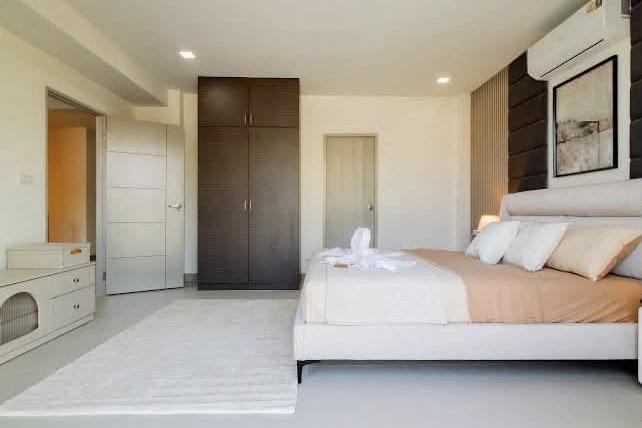 picture High End Pool House for Sale Central Pattaya 7 Bedroom - 9/21