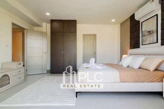 picture High End Pool House for Sale Central Pattaya 7 Bedroom - 9/21