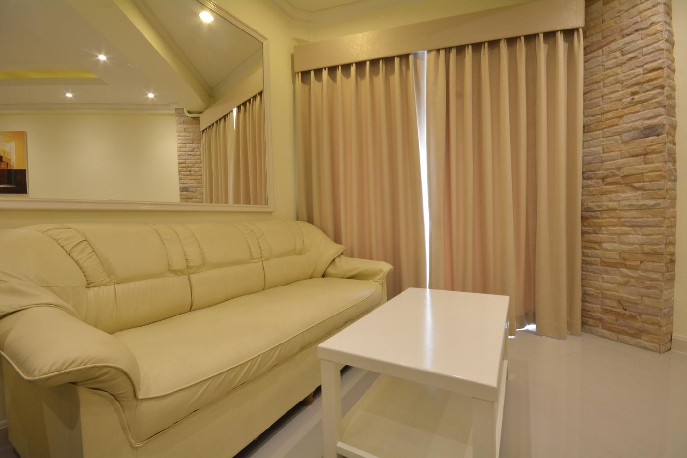 picture Studio Condo for Rent at Jomtien Beach Condominium in Pattaya - 12/16