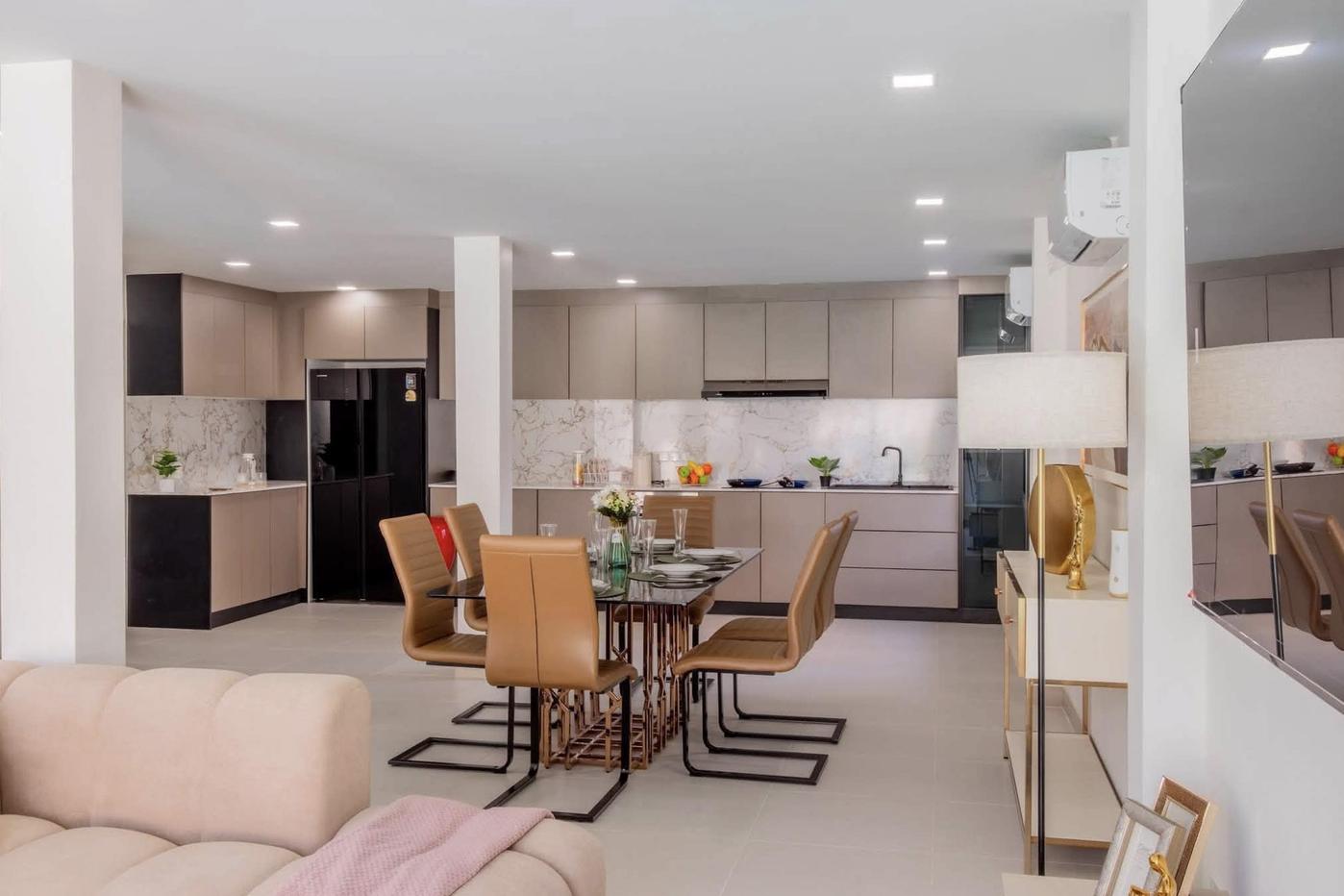 picture High End Pool House for Sale Central Pattaya 7 Bedroom - 4/21