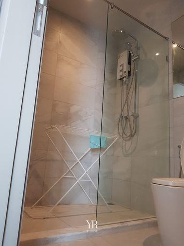 picture Rhythm Ekkamai beautifully decorated in a minimalist style. Fully wide layout There is a work desk corner, 1 bedroom, 1 bathroom, ready to move in. - 8/8