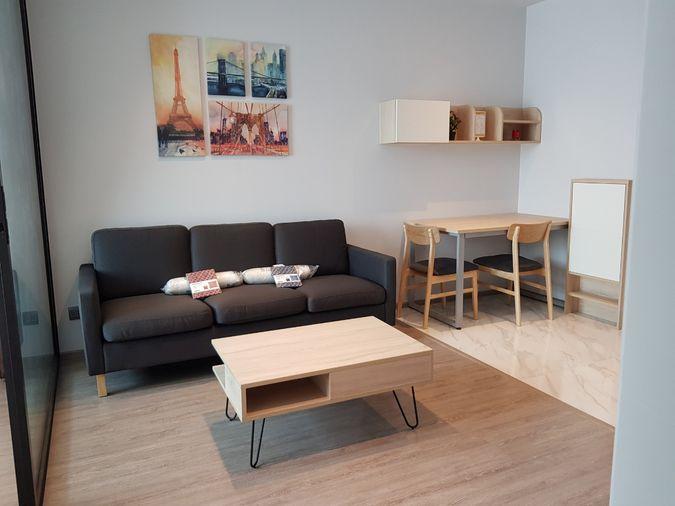 picture Rhythm Ekkamai beautifully decorated in a minimalist style. Fully wide layout There is a work desk corner, 1 bedroom, 1 bathroom, ready to move in. - 1/8