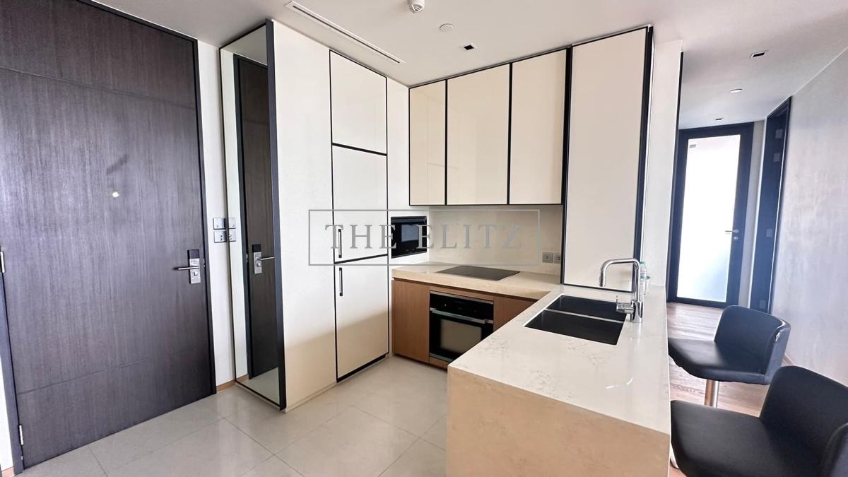 picture ✨ An Iconic Rare Residence Combining Architectural Mastery with Absolute Readiness ✨ - 15/39