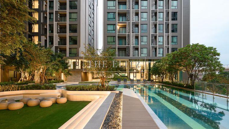 picture ✨ Expansive Double-Volume Living Space Designed for Modern Prestige ✨ - 11/24