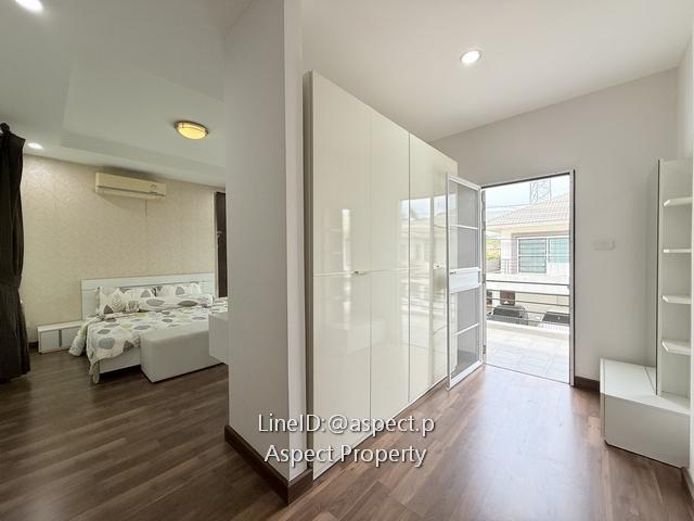 picture The Complete 3 Bed 3 bath 40,000  - 25/28