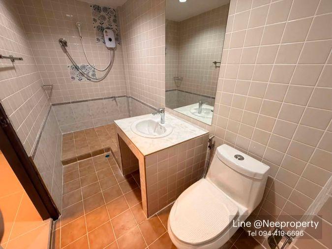 รูป ให้เช่าทาวน์โฮม 3 ชั้น รีโนเวทใหม่ ย่านสุทธิสาร–อินทามระ พร้อมเข้าอยู่ (TH6921) - รูปที่ 6/8