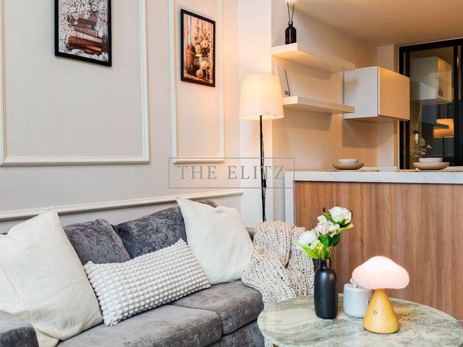 picture ✨ Expansive Double-Volume Living Space Designed for Modern Prestige ✨ - 2/24