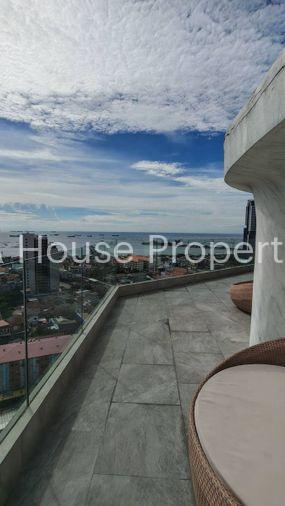 picture Hampton Sriracha condo for rent. Fully furnished and move in Ready - 6/10