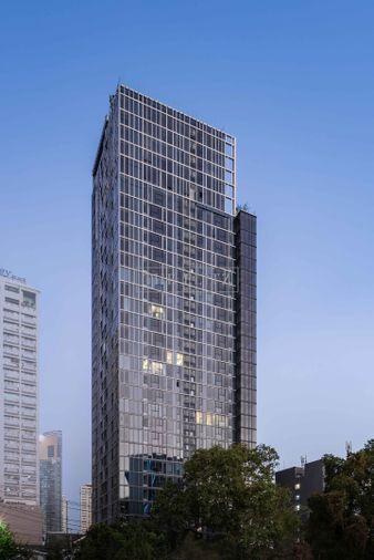 รูป ✨ An Oasis of Luxury Framed by Uninterrupted Benjakitti Park & Lake Views ✨ - รูปที่ 15/18