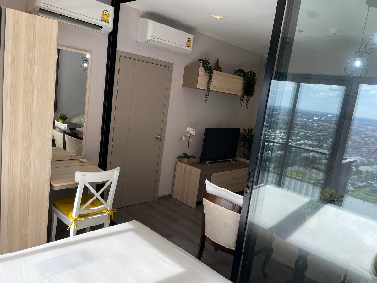 picture S1535 The Politan Rive. Beautiful room, fully furnished, special price. - 8/12