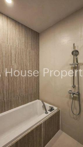 picture Hampton Sriracha condo for rent. Fully furnished and move in Ready - 5/10