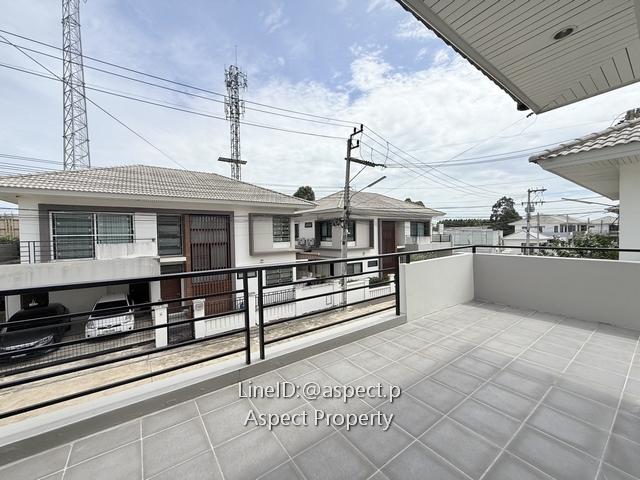 picture The Complete 3 Bed 3 bath 40,000  - 23/28