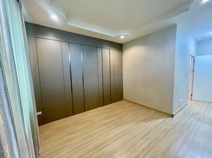 picture Townhouse for Rent 🔥 Gusto Grand Ramkhamhaeng 🔥 5 Bedrooms, 5 Bathrooms – Ready to Move In - 4/12