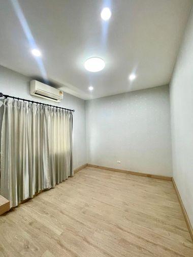 picture Townhouse for Rent 🔥 Gusto Grand Ramkhamhaeng 🔥 5 Bedrooms, 5 Bathrooms – Ready to Move In - 6/12