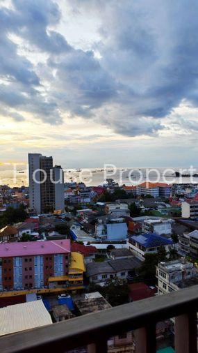 picture Hampton Sriracha condo for rent. Fully furnished and move in Ready - 7/10