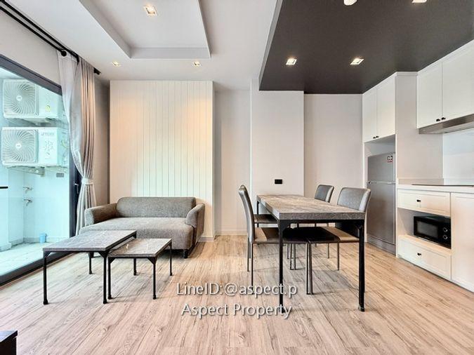 picture Chamonix condo 1 bed 10,000  Bath - 3/10