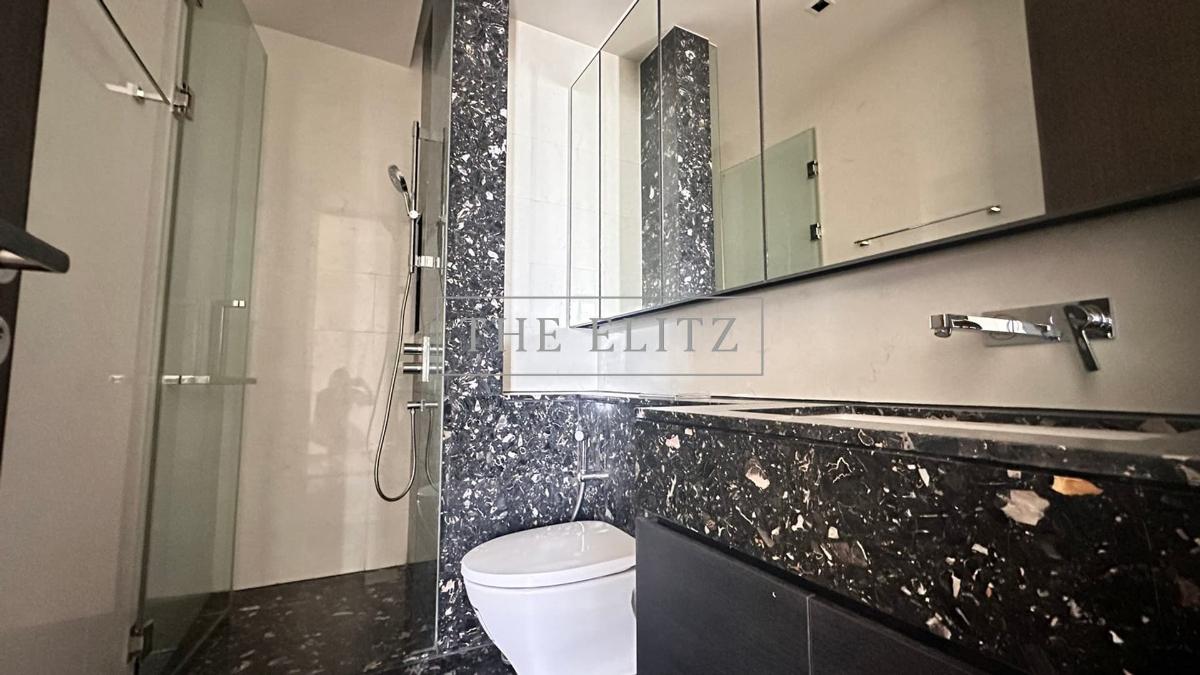 picture ✨ An Iconic Rare Residence Combining Architectural Mastery with Absolute Readiness ✨ - 23/39