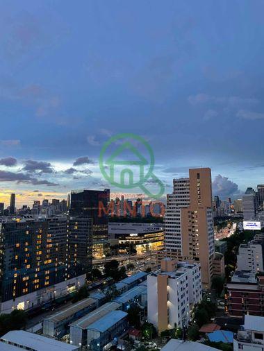 รูป 🌳 ปล่อยเช่า Life Rama 4–Asoke ห้องใหม่บิลท์อินหรู ชั้นสูง 17 รับวิวสวนเบญจกิติเต็มตา ทิศเหนือไม่ร้อน! 🏙️ - รูปที่ 4/10