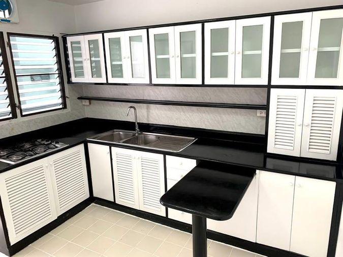 รูป For rent  3 bedroom  near Emquartier  great price  - รูปที่ 11/12