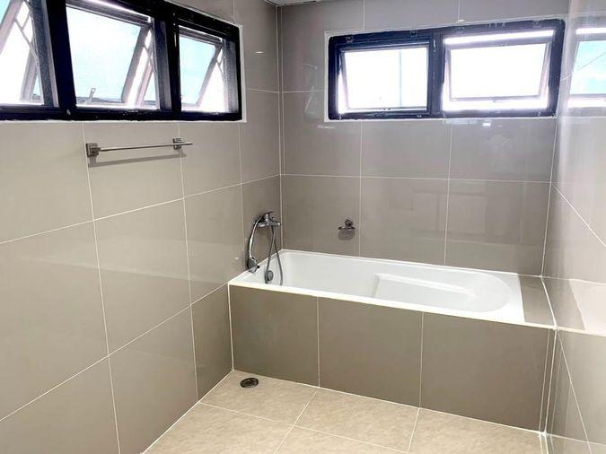 รูป For rent  3 bedroom  near Emquartier  great price  - รูปที่ 6/12
