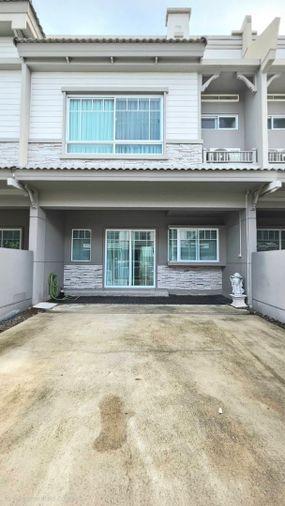 รูป 🪴🍎 เช่าบ้าน วิลาจิโอ้ ศรีนครินทร์ - บางนา (Villaggio Srinakarin-Bangna) ใกล้Mega บางนา  - รูปที่ 2/10