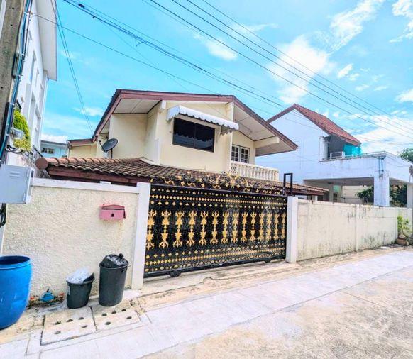 picture HK0214, Detached House for Rent 4Br, ( Ratchada-Huaikhwang ). - 1/15